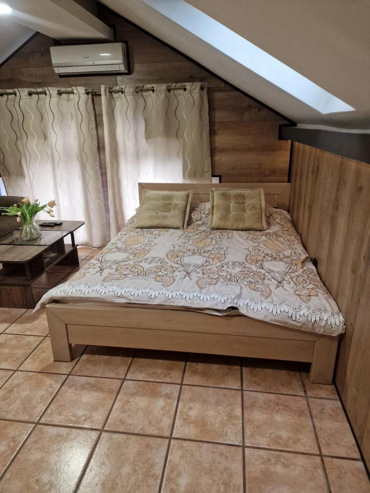 Guest House Maja Novi Sad Exterior photo