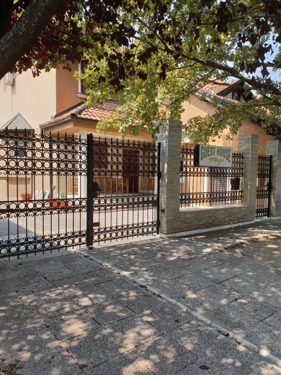 Guest House Maja Novi Sad Exterior photo